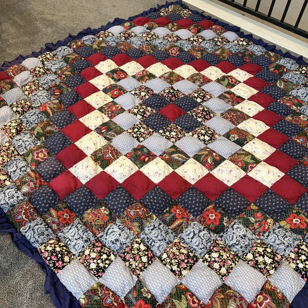 Vtg 1990's JC Penney Puff Quilt Red White Blue 88